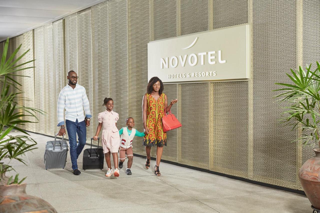 Novotel Abidjan Plateau Exterior photo